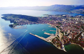 Demer Sweet Dreams, Split
